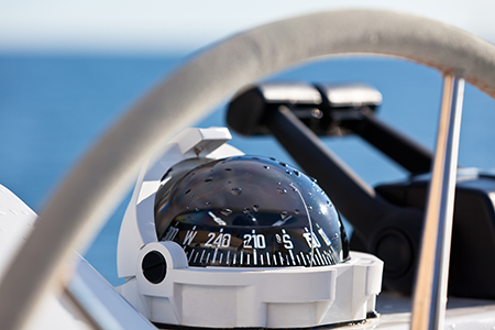 service de gestion et de maintenance de bateaux à votre écoute sur la Côte d'Azur