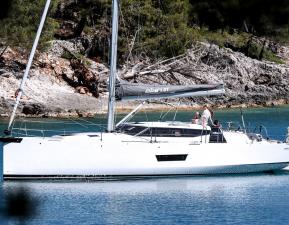 Elan GT5 sailing stream  french riviera antibes 