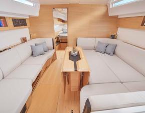 VOILIER ELAN YACHT E6 SAILING STREAM