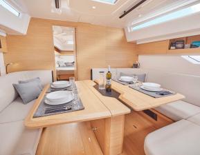 VOILIER ELAN YACHT E6 SAILING STREAM