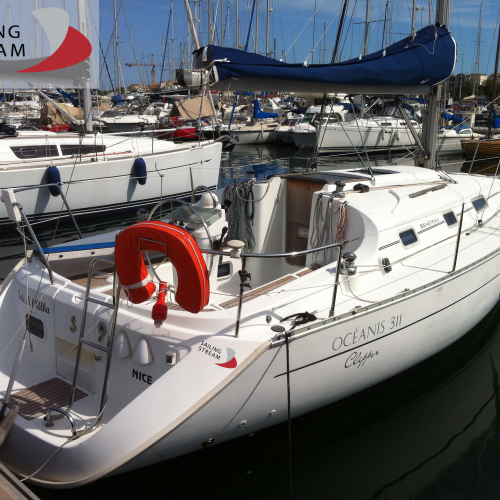 rental sailing yacht Bénéteau Océanis 311 sailing stream antibes